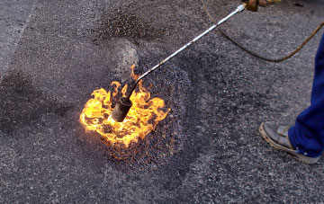 Common Side flat roofing repairs